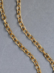 women's minimalist necklace in a facet chain design gold tone
