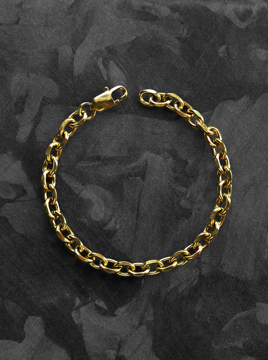 men's minimalist chain bracelet that is both modern and classic in gold tone