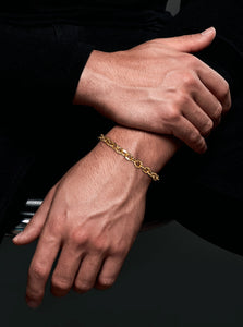 men's minimalist chain bracelet that is both modern and classic in gold tone